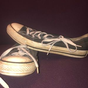 Very Used Low Top Converse